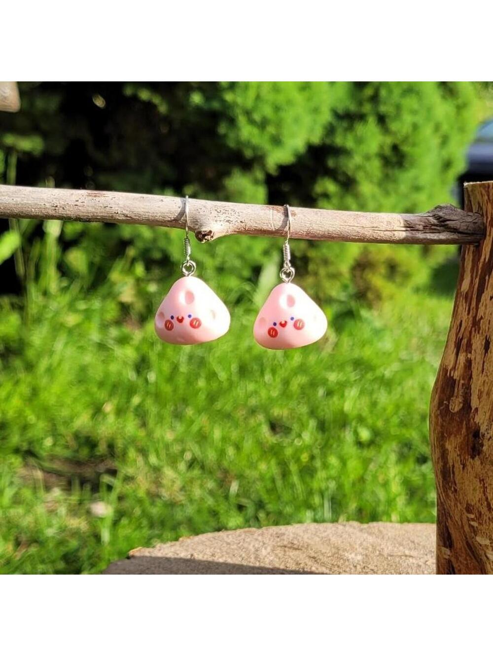 Pink cheese earrings. 🧀🩷